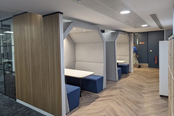 , Aménagement de bureaux de travail hybrides à Londres