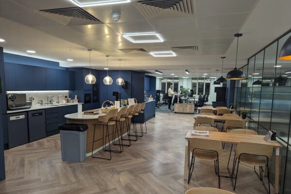 , Aménagement de bureaux de travail hybrides à Londres