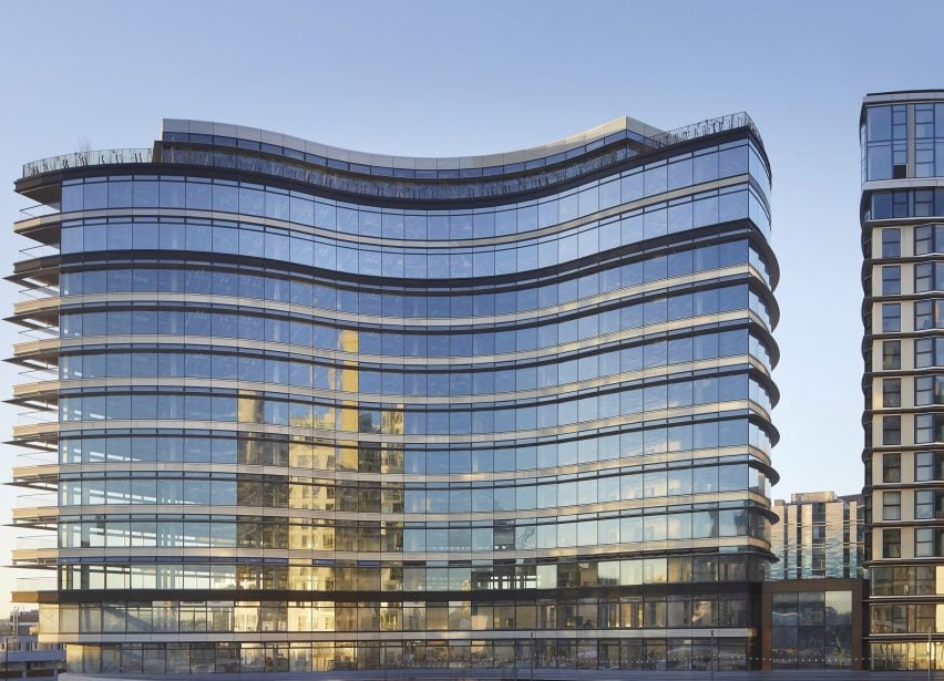 Façade incurvée du bureau de Londres