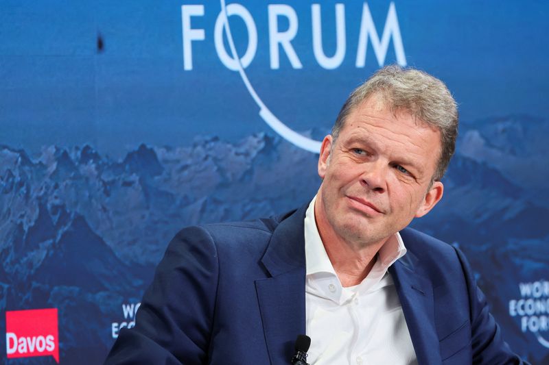 , La rémunération du PDG de la Deutsche Bank en 2023 baisse à 8,7 millions d’euros