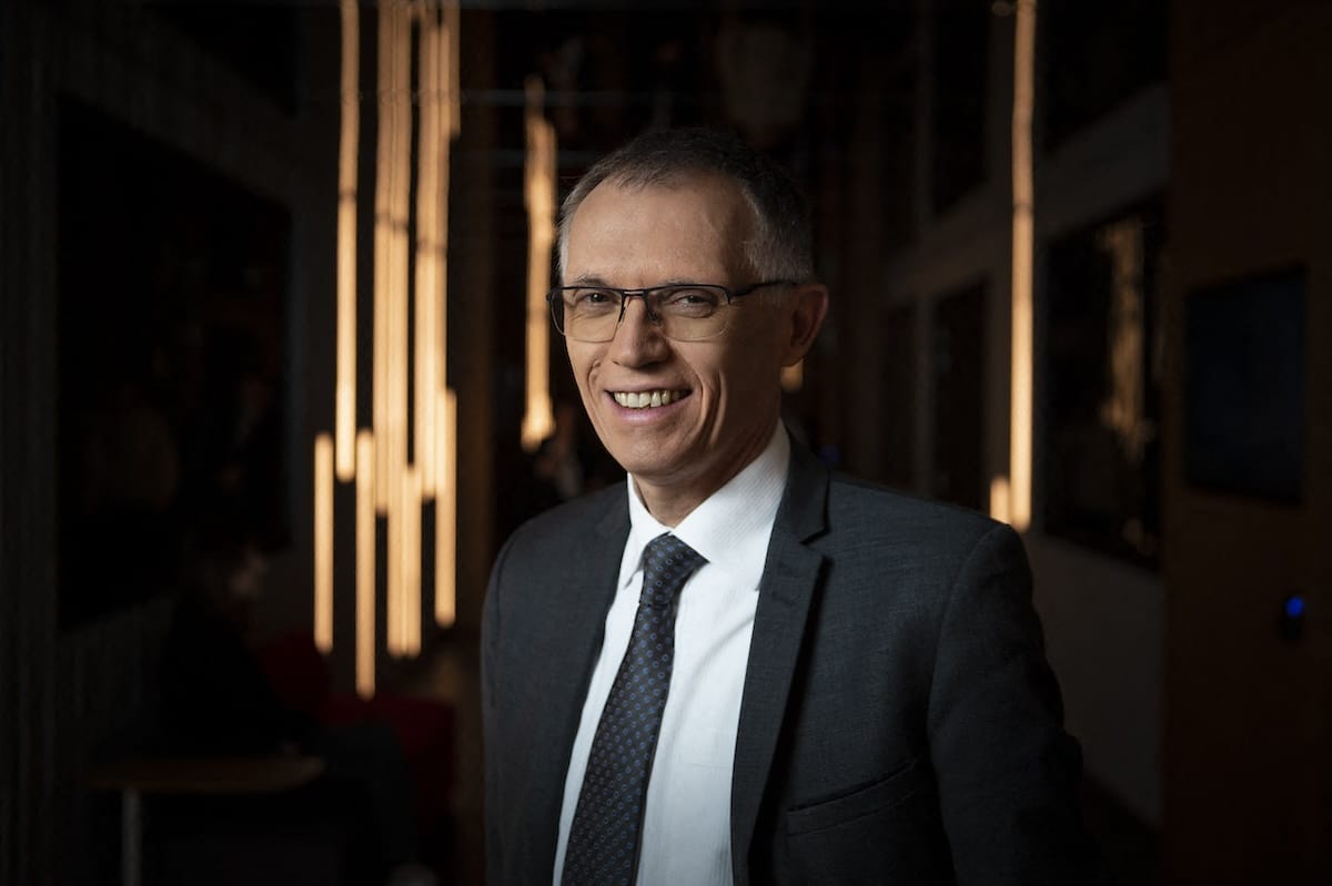 , La rémunération de Tavares est celle d’un entrepreneur qui prend des risques