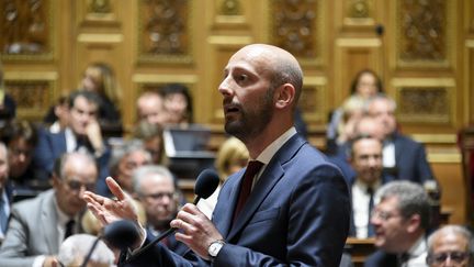 Le ministre de la Transformation et de la Fonction publiques, Stanislas Guerini, le 10 avril 2024 au Sénat, à Paris. (MAGALI COHEN / HANS LUCAS / AFP)