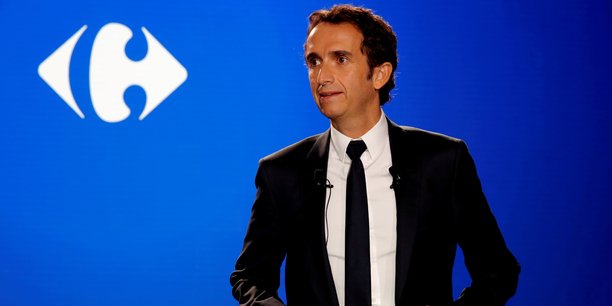, Carrefour : la conséquente rémunération du PDG Alexandre Bompard finalement approuvée largement par les actionnaires