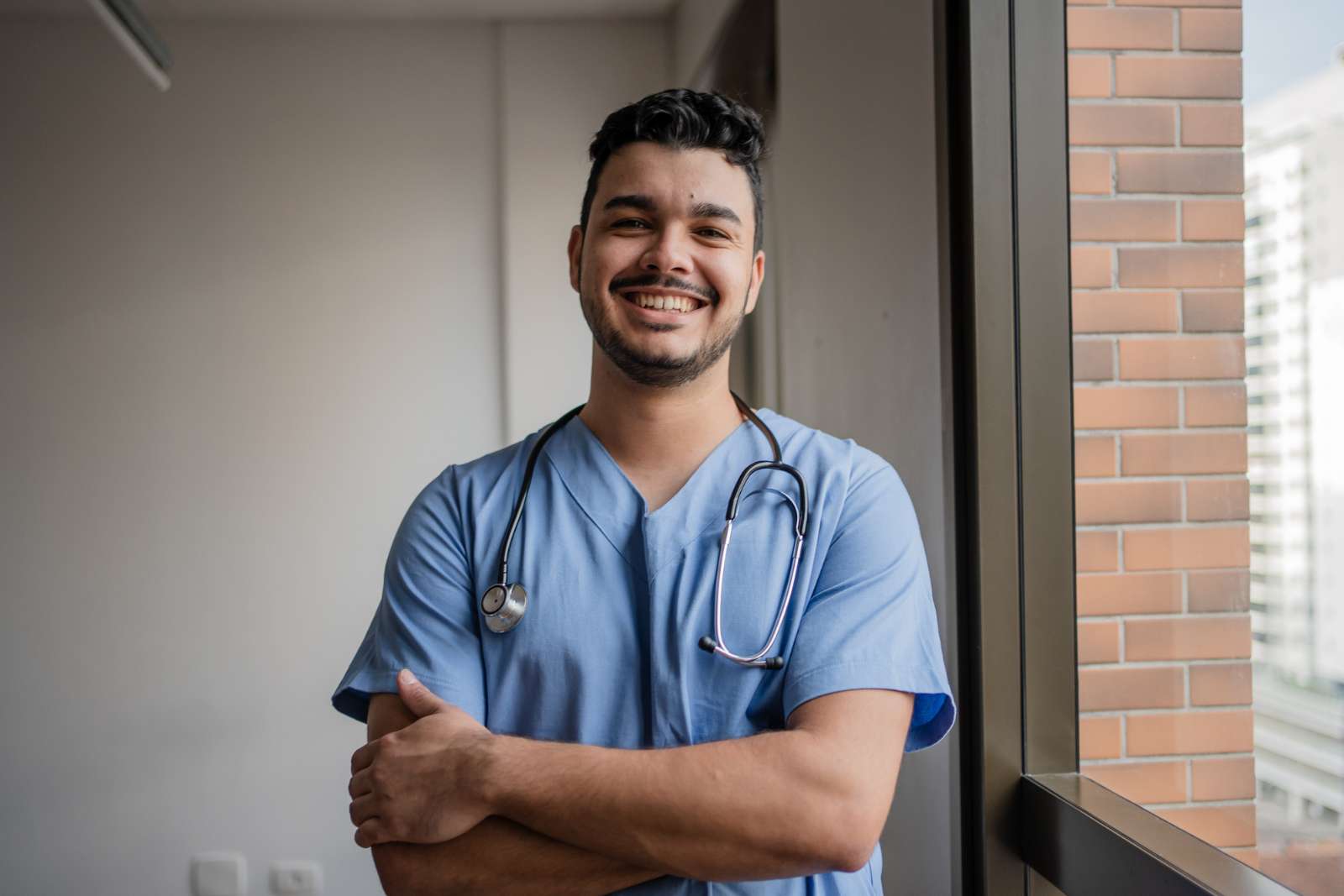 , Médecin généraliste : combien gagnent-ils vraiment en France ? Découvrez les chiffres clés et les salaires moyens