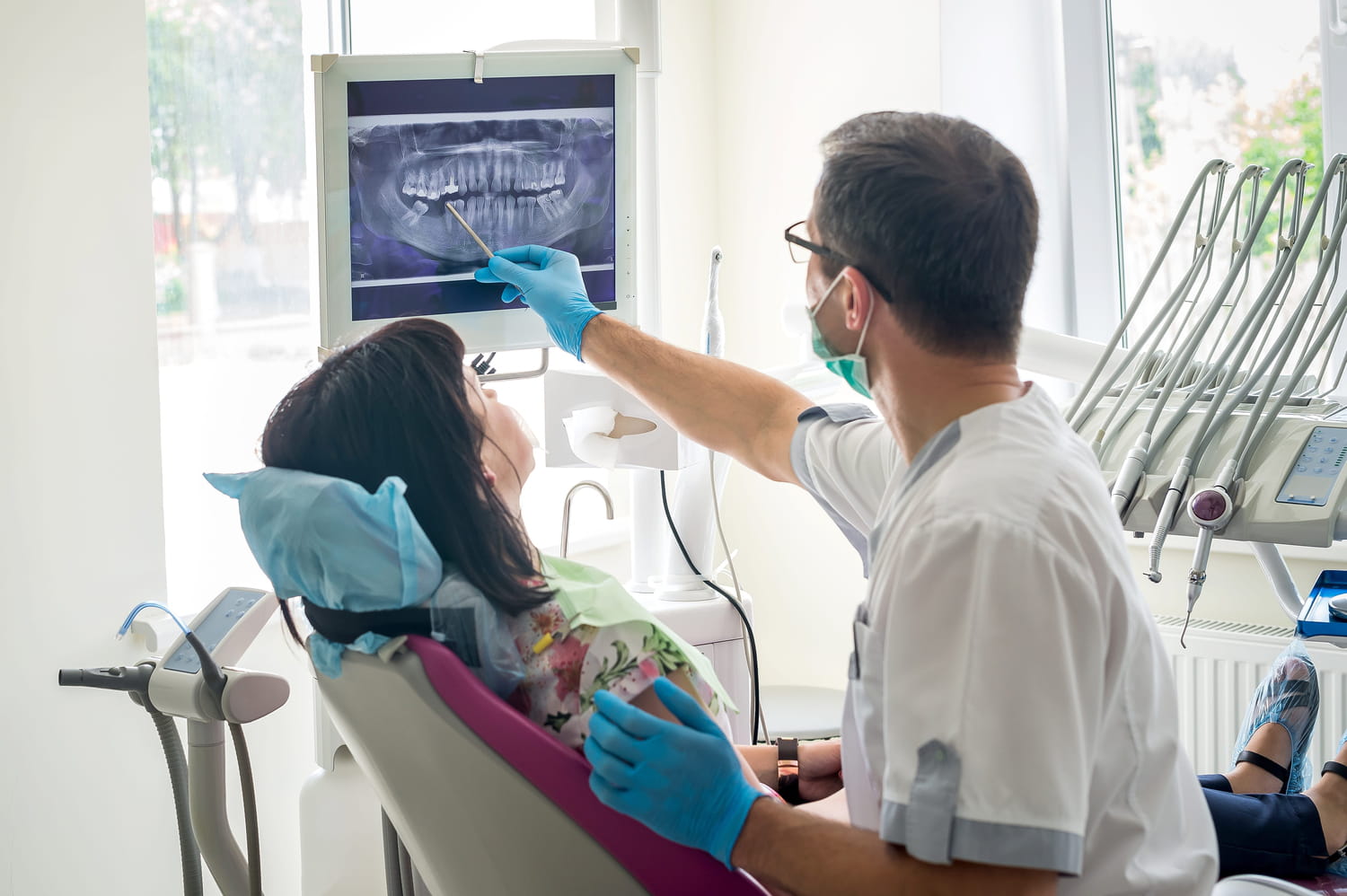 , Je suis chirurgien-dentiste depuis 5 ans : voici combien je gagne par mois