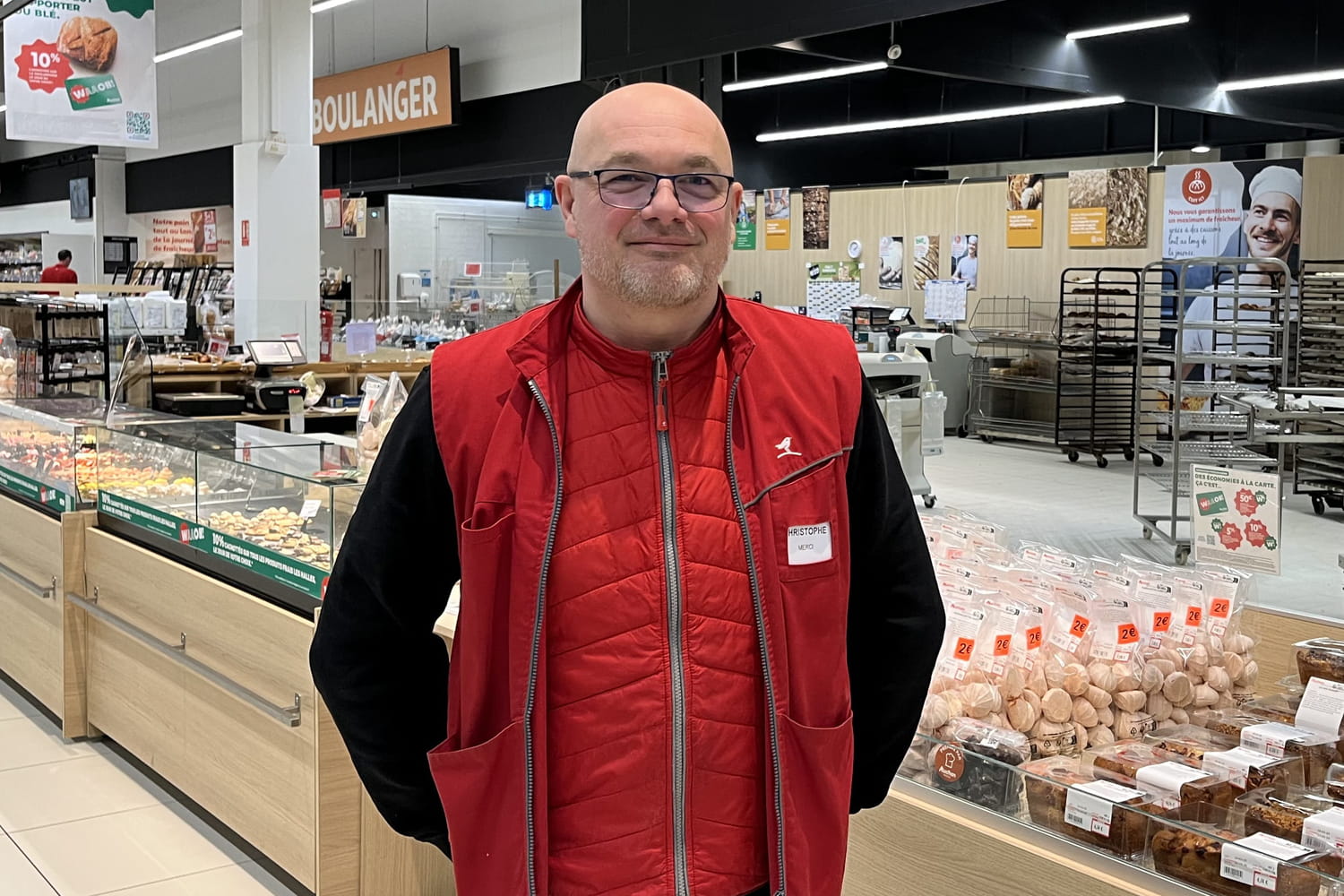 , Je suis responsable de rayon boulangerie chez Auchan. Voici combien je gagne chaque mois, avec juste un CAP