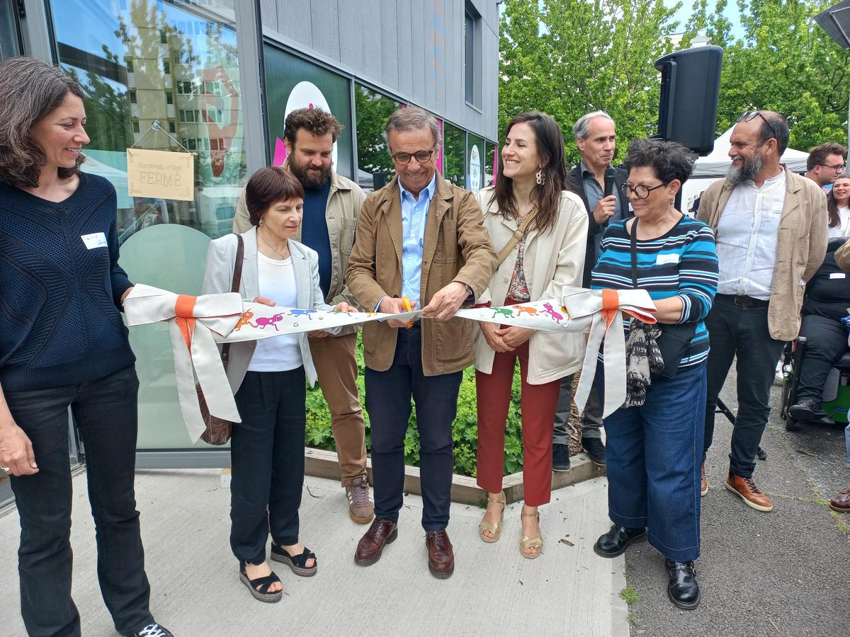 Le ruban inaugural a été coupé devant le 34 de la rue Pierre Trébod. Il avait été créé par les habitants eux-mêmes.