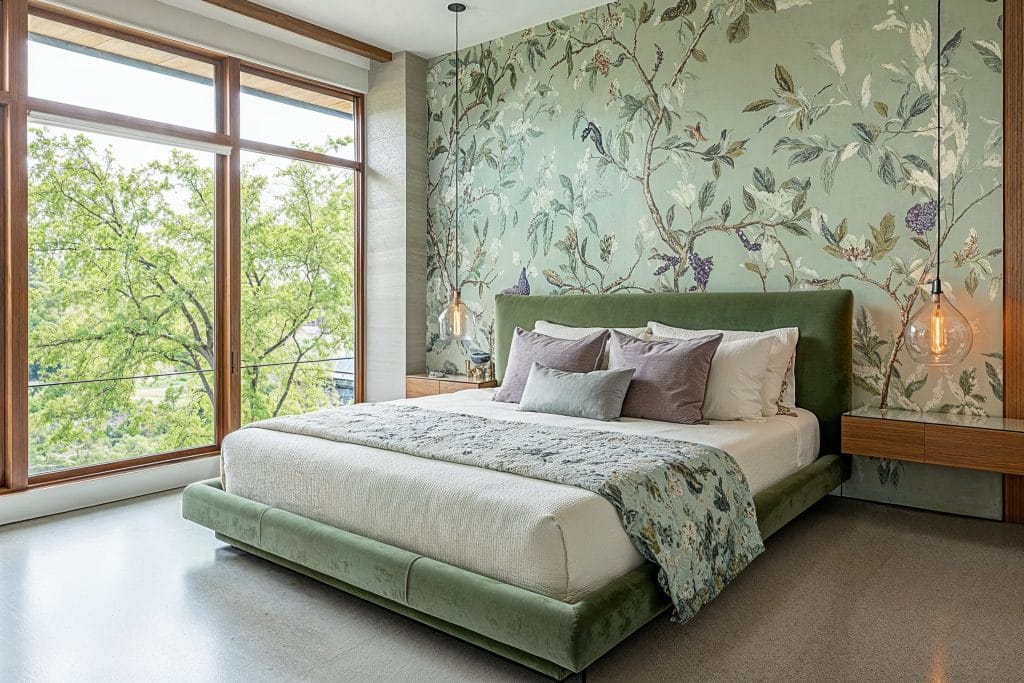 Couleurs vertes de sauge relaxantes dans une chambre par décoroul