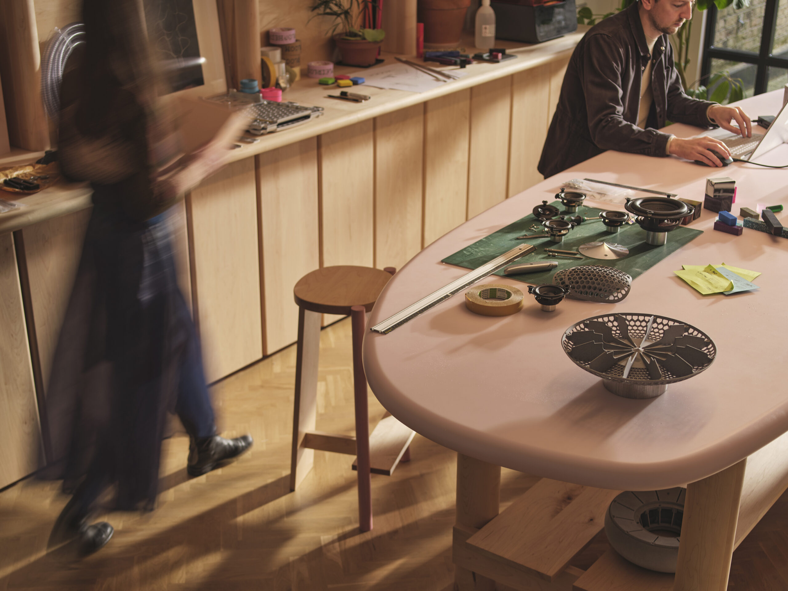 Table d'atelier de studios Heirloom