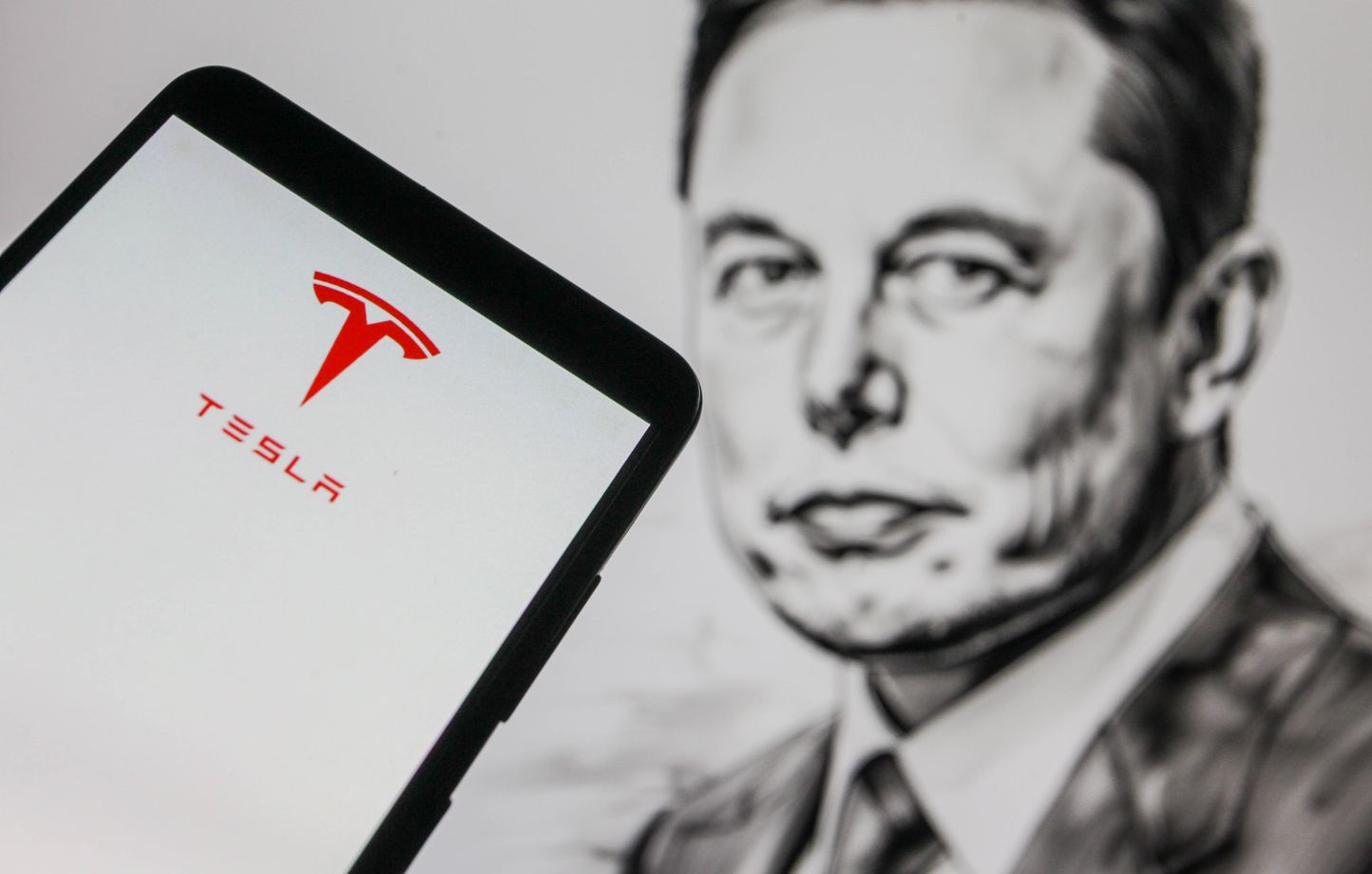 , Pourquoi Tesla dépense des milliards pour garder Elon Musk à tout prix