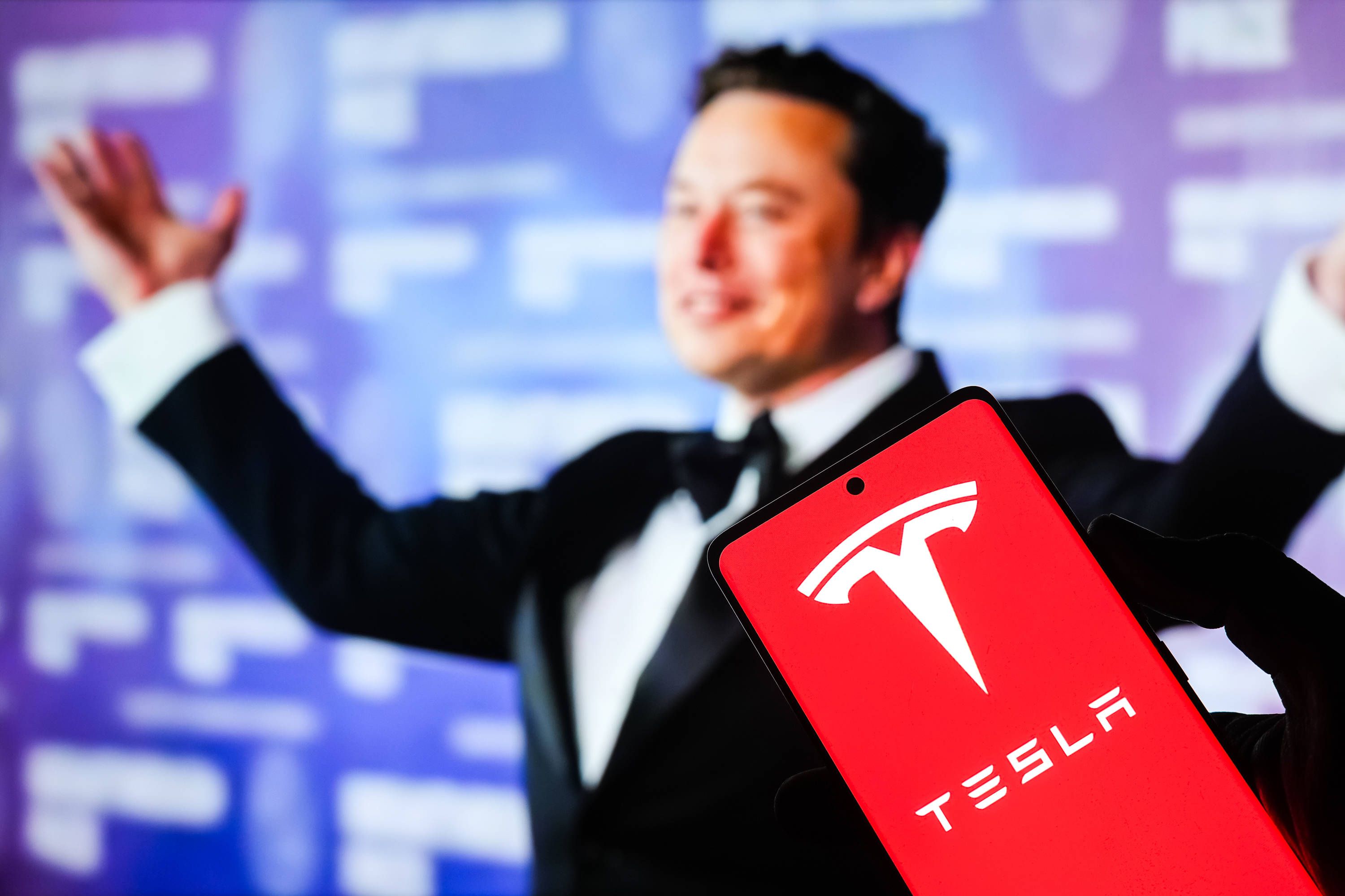 , 1 000 milliards de dollars pour Elon Musk : le plan de rémunération fou proposé par Tesla à son patron