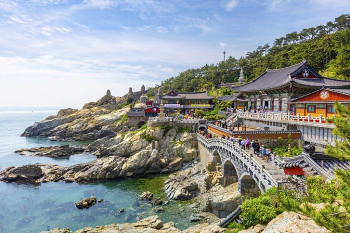 Istock-1168177363 (1) Temple Haedong Yonggungsa à Busan, Corée du Sud.