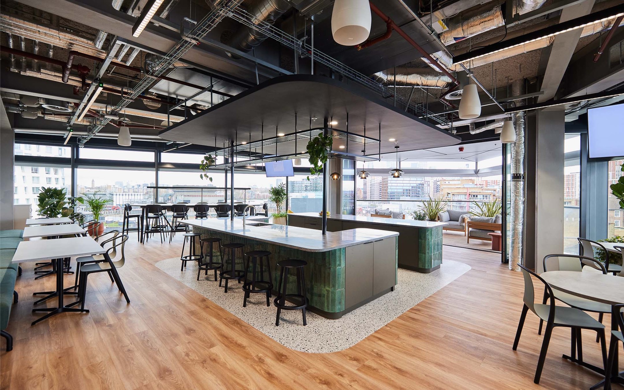 Cuisine / espace commun Shark-Ninja-Office-2