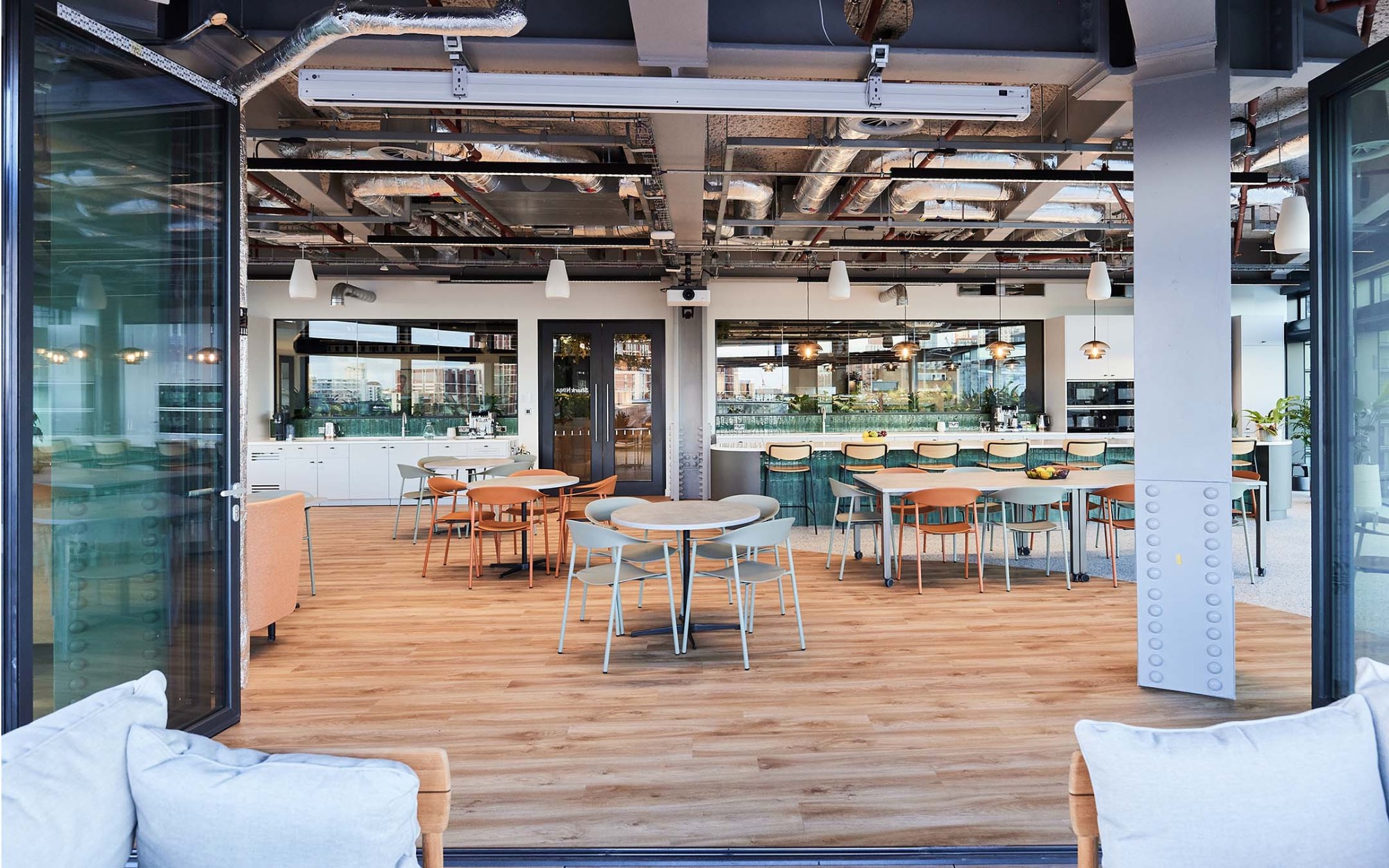 Cuisine / espace commun Shark-Ninja-Office-3