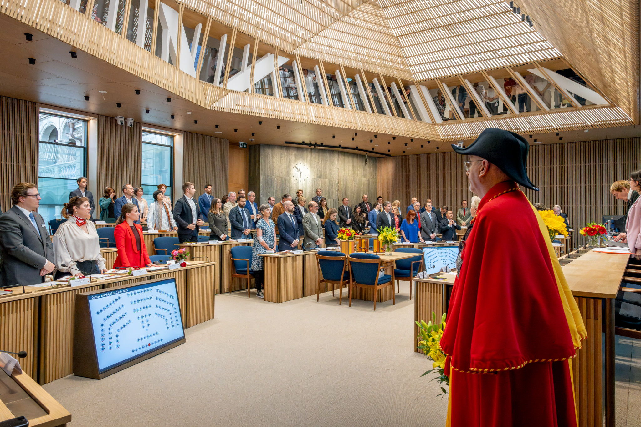 Premi&egrave;re s&eacute;ance du nouveau conseil d&rsquo;administration et conseil municipal &agrave; Gen&egrave;ve, le 2 juin 2025, avec &eacute;lection du nouveau bureau.