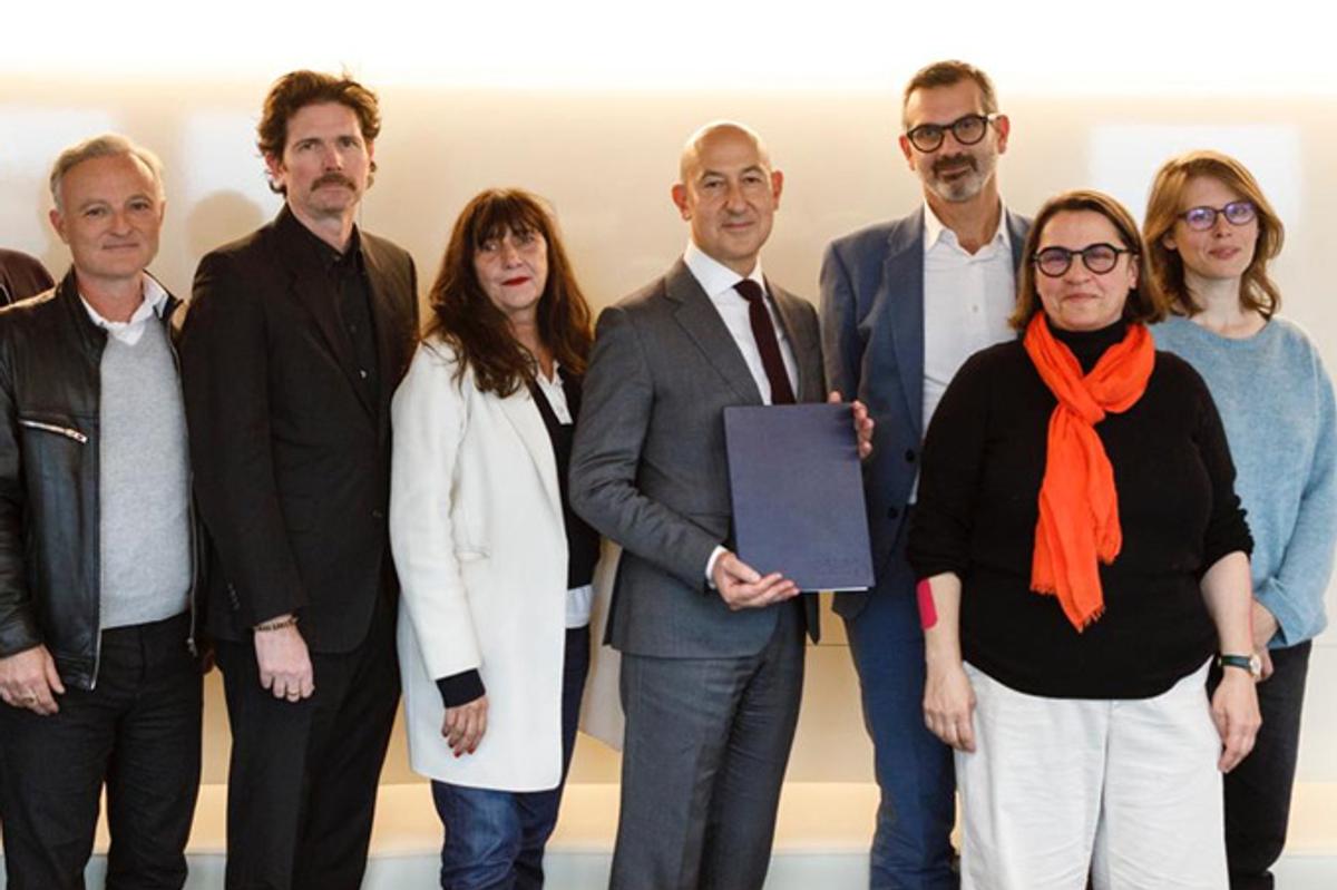 Photo CNC Les représentants des organisations représentatives des producteurs de cinéma et des auteurs lors de la signature de l’accord, le 15 octobre 2025.