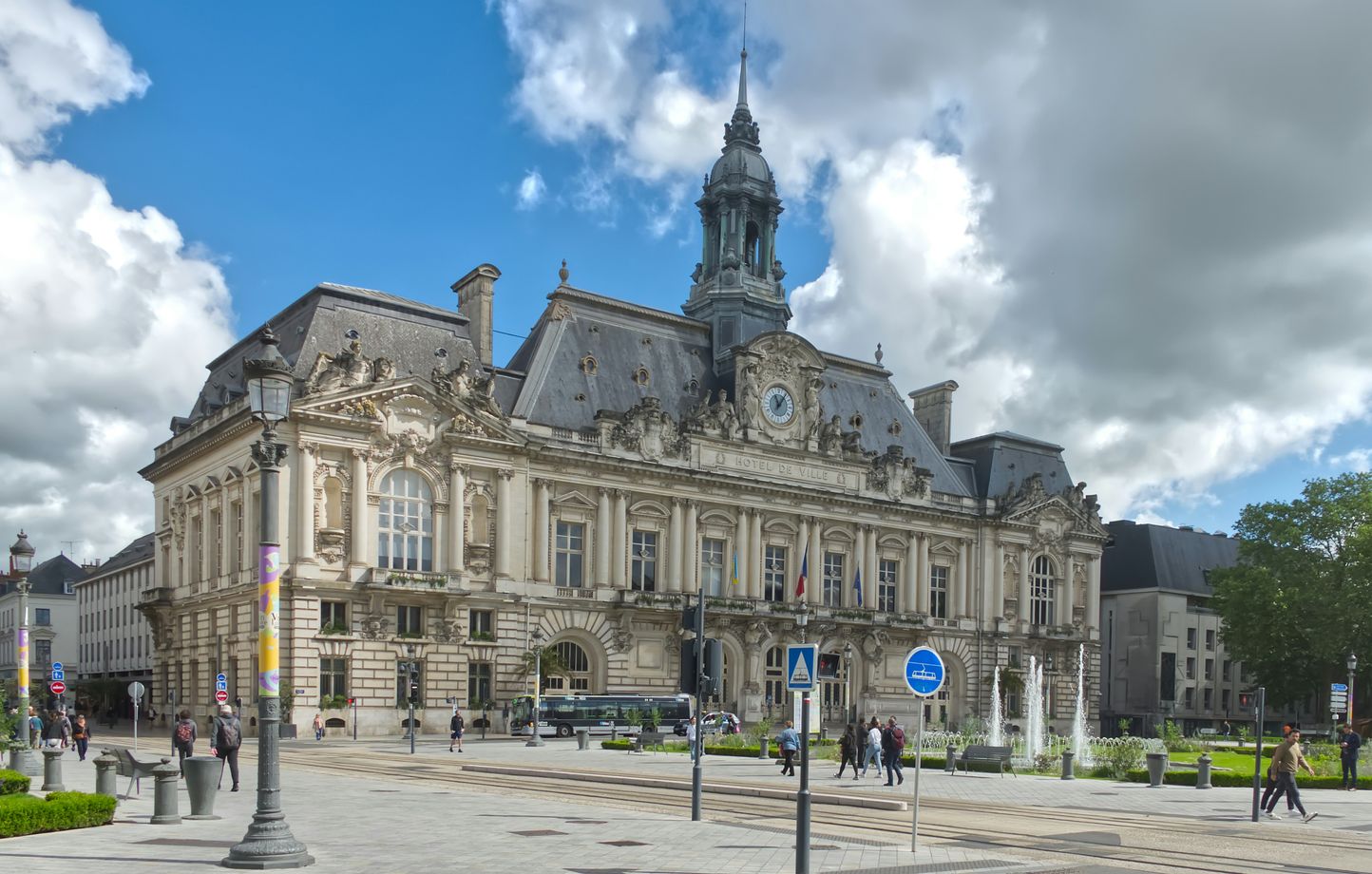 , Fonction publique : Il n’y a pas assez de rémunération à la performance, critique la Cour des comptes