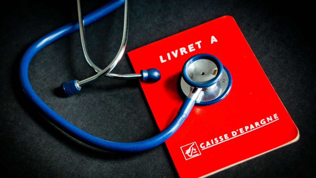 Un Français sur deux détient un livret A : mais pour combien de temps encore ? Photo © GILE Michel/SIPA