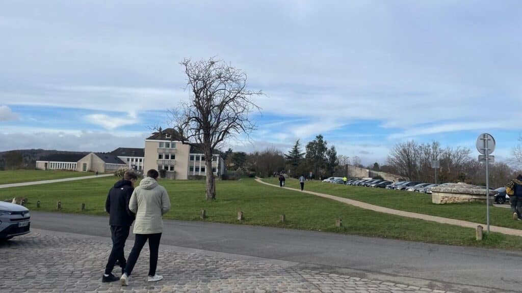 , Saint-Germain-en-Laye; « Une grosse et grave erreur » : les trois auteurs des tirs à la carabine dans un campus des Yvelines devant la justice
