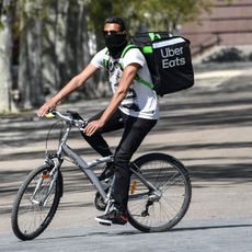 UBER EATS