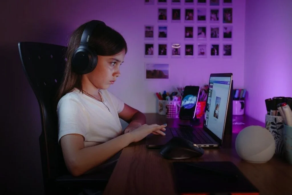 Sécurité des enfants sur Internet - Photo de Jonathan Borba sur Pexels