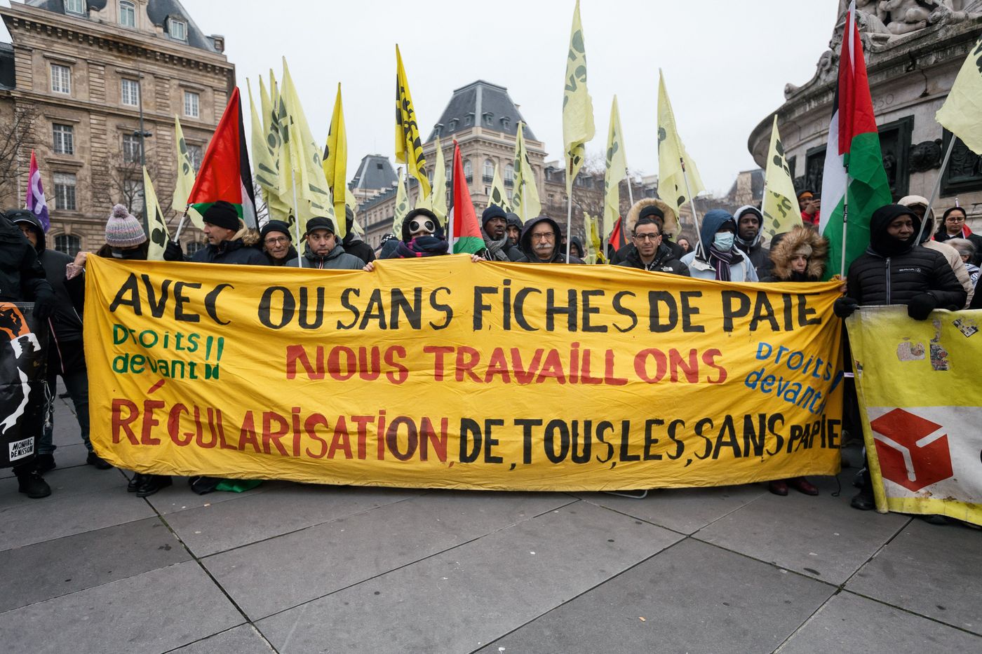 , « Les travailleurs sans fiche de paie sont invisibles aux yeux des politiques »