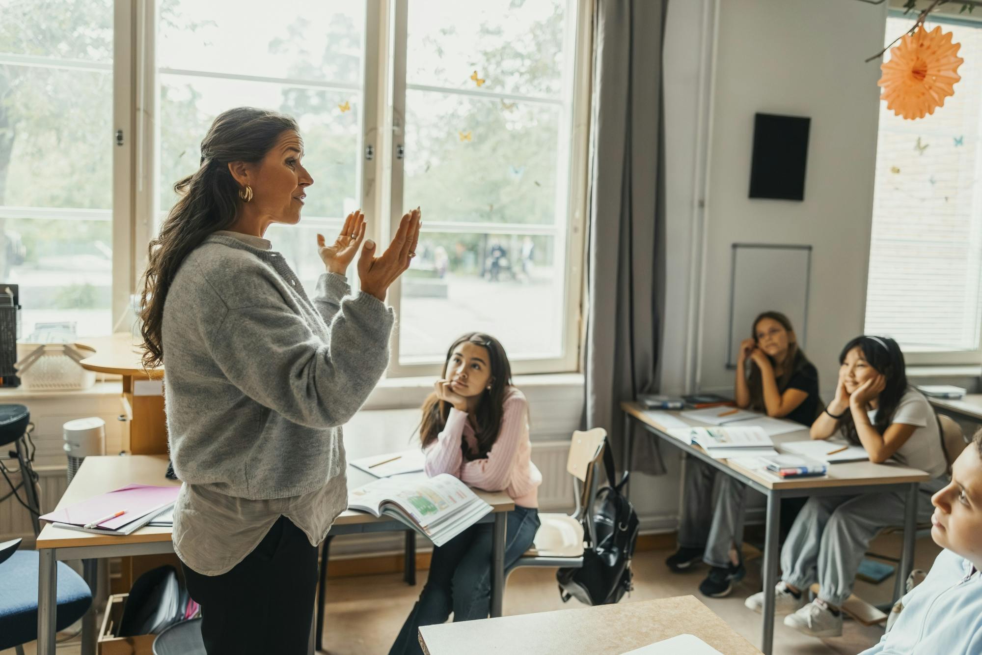 , Salaire des enseignants : l’Éducation nationale dévoile combien ils gagnent réellement