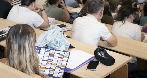 , Rémunération des enseignants : un salaire qui divise