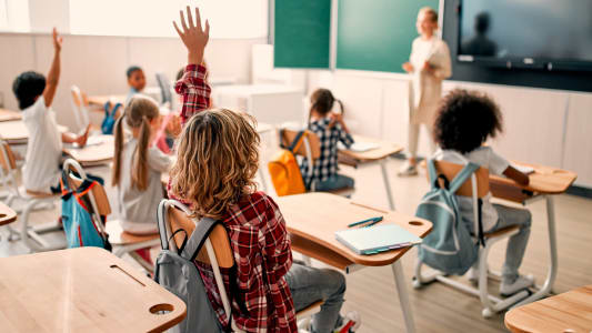 Des enfants en classe.